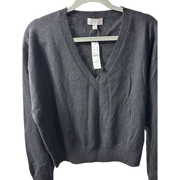 NWT J.Crew Cashmere Relaxed V-neck Sweater Black Oversized Size M - Picture 3 of 8
